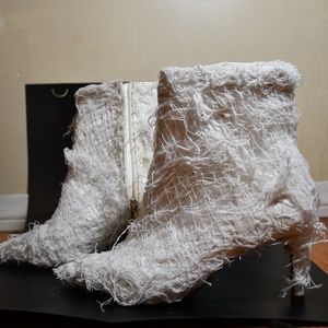 Size 38 White H & M Heeled booties